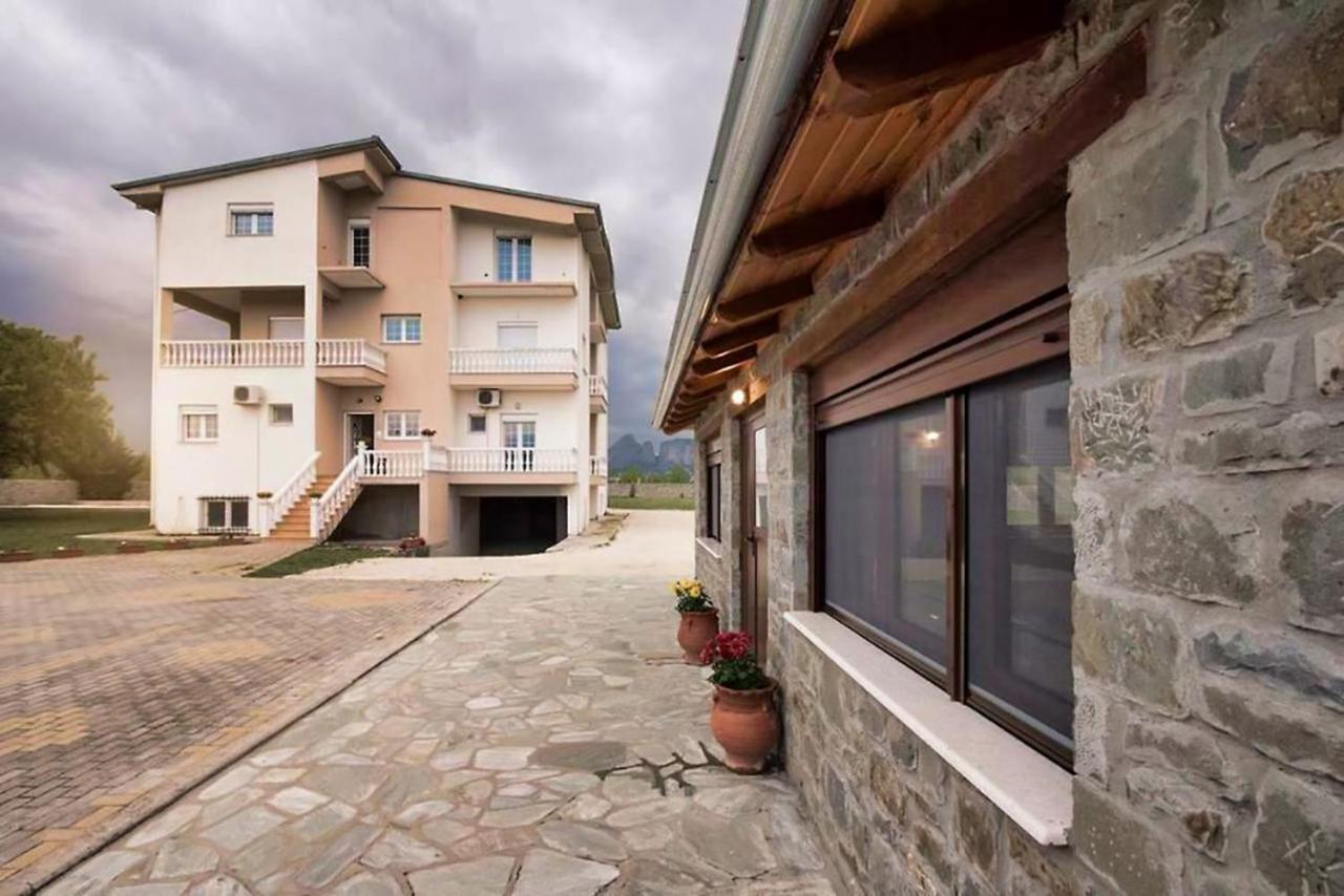 Spilaio At Meteora Hotel Kalambaka Exterior photo